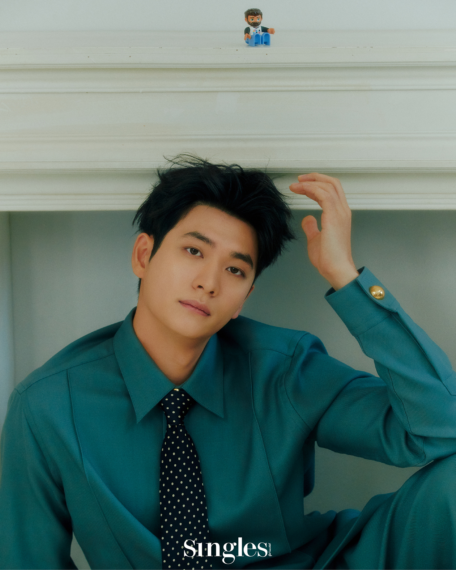 배우 강태오의 싱글즈 화보 이미지 감자연구소 이선빈 강태오. 강태오 화보, 이선빈 화보 